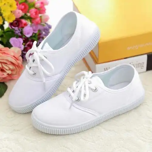 δ69开学季迪士尼旗舰幼儿园小白鞋2021学生帆布鞋白球鞋白布鞋男童