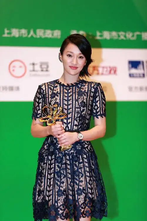 iwc万国表品牌大使著名演员周迅荣膺上海电视节暨白玉兰奖最佳女主角