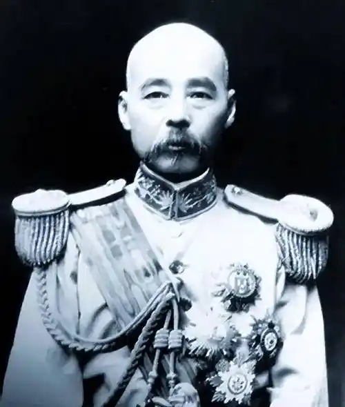 1922年溥仪大婚,北洋特使连行两礼:前者代表民国,后者代表奴才_荫昌_