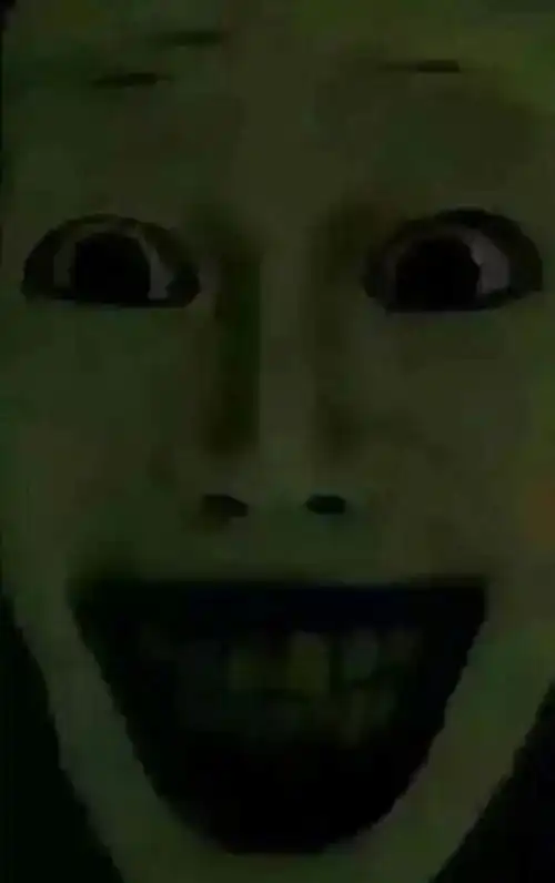 有哪些很可怕的笑容