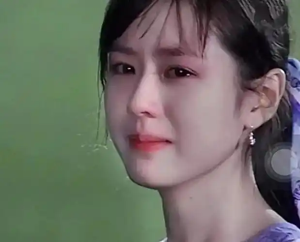 五官精致楚楚动人年轻时的孙艺珍太美了