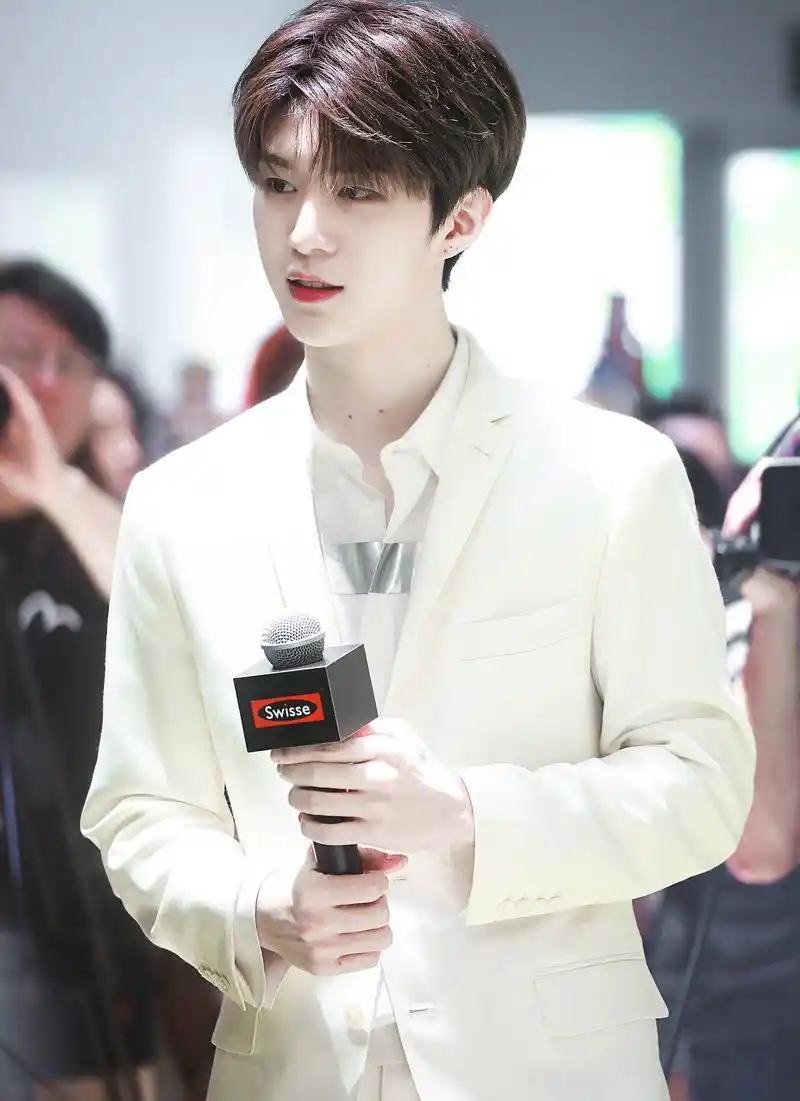 范丞丞高清壁纸,快来收走吧