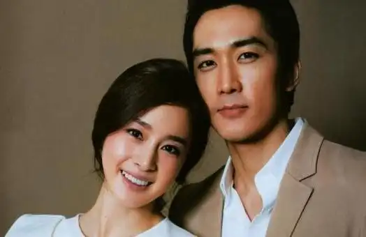 曝宋承宪老婆金泰熙美照 30个理由证明宋承宪喜欢金泰熙