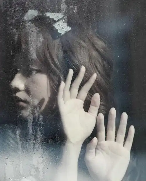 2021年最潮悲伤说说句子文案发朋友圈说说