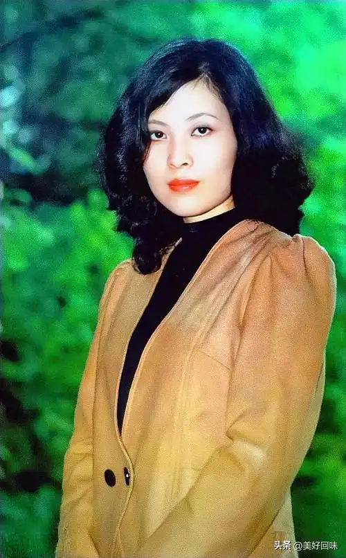 电影,和《中国知青部落》《洋行里的中国小姐》《咱老百姓》等电视剧