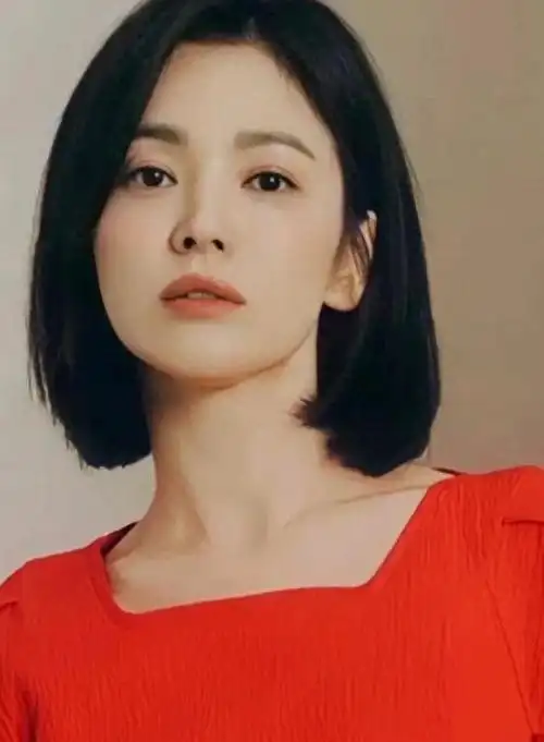 脸上有这3种"特点"的女人,短发会更女神!看宋慧乔就知道了