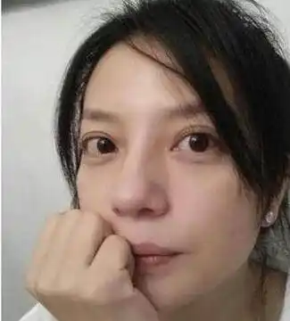 明星不化妆素颜照和路人有多大的区别看范冰冰赵薇董洁就知道
