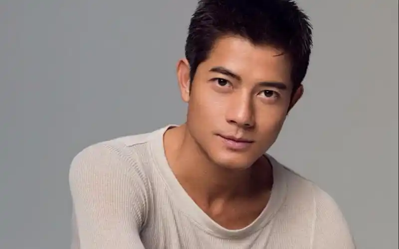 因酷爱吃辣,郭富城出席活动提前庆生,获赠终身免费吃火锅!