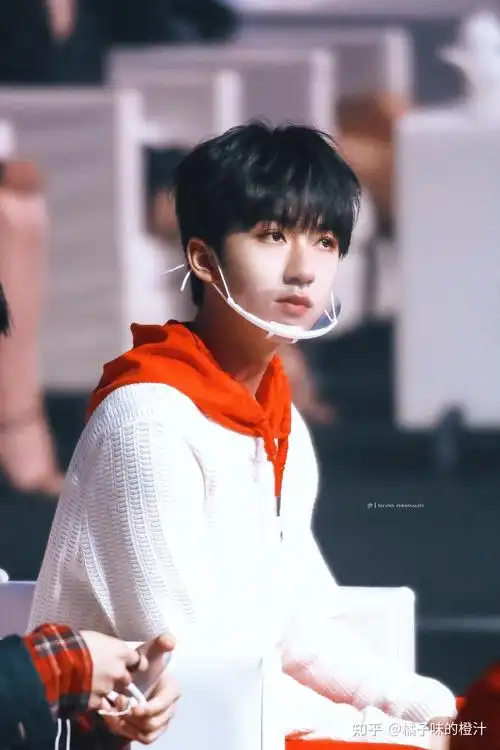 有没有贺峻霖的神图? - 知乎