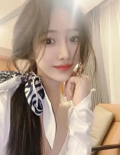 虎牙正恒冷饮微博生活照女主播正恒冷饮许妹性感写真图片