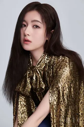 娱乐>明星>正文>近日,青年演员李兰迪最新拍摄的一组写真大片释出.