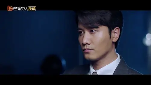 《阳光之下》彭冠英表演赏析