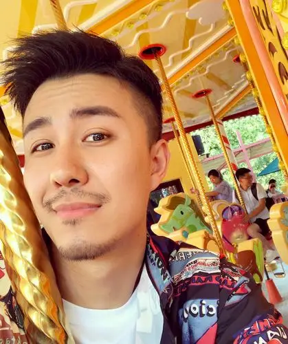 男套图照片视频真实生活照朋友圈打造微商套图