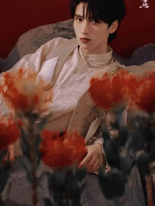 严浩翔家银们还不来看帅哥