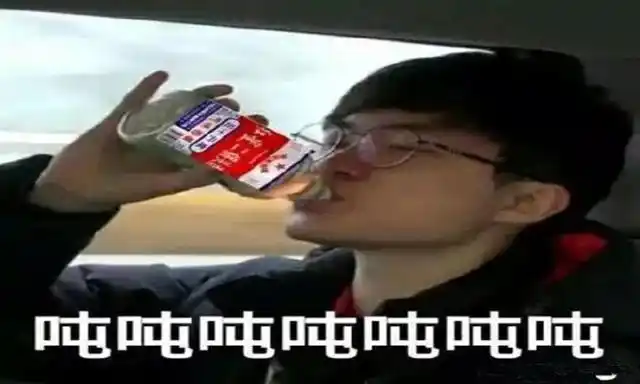 skt不敌ig后faker却上了微博热搜网友他真的被队友打哭了