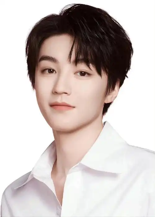 王俊凯|适合放在钱包里的男友证件照