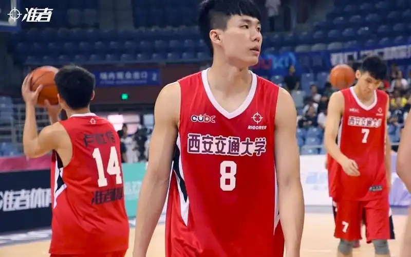 速度为王!西交当家球星赖益烨旋风式反击防不胜防_哔哩哔哩_bilibili