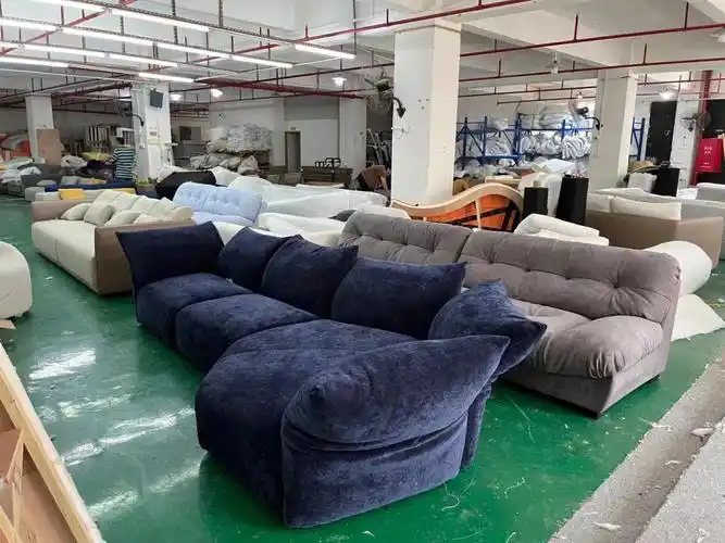 五颜六色的车间五颜六色的沙发