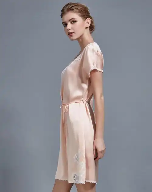 粉杏色优雅贴布蕾丝真丝睡裙