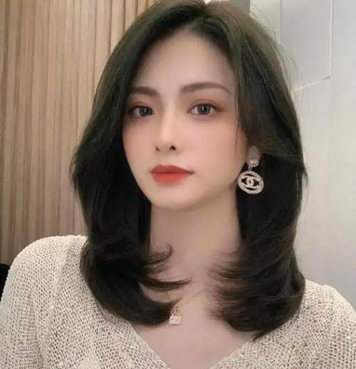 适合学生的锁骨发发型,免打理不染不烫的锁骨发_中长发_女生发型大全