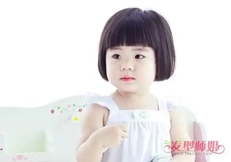 女童齐刘海短发蘑菇头发型