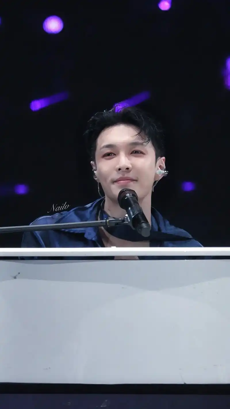 张艺兴巡演郑州站开唱 #怼脸杀 #张艺兴壁纸