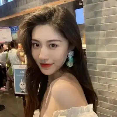 ins时尚成熟稳重真人女生头像