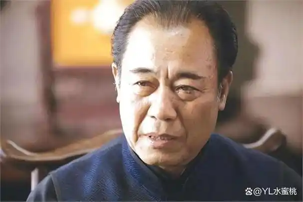 结婚46年零绯闻为了家庭61岁才走红最干净的男演员