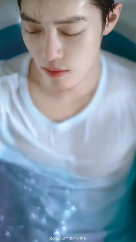 [肖战][分享]200606 肖·胸肌瞩目·战合集分享 肉体饭速速集合!