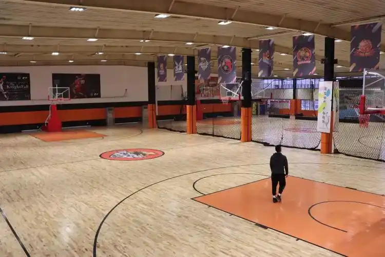 室内篮球馆运动木地板的标准尺寸_篮球场