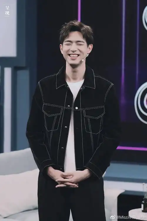 李现 你的笑容好治愈 你知道吗!