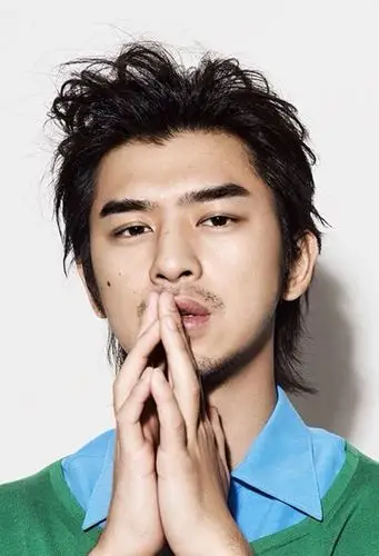 英俊有气场的男生短头发,甩出男生的潮流度,超级显棒的发型