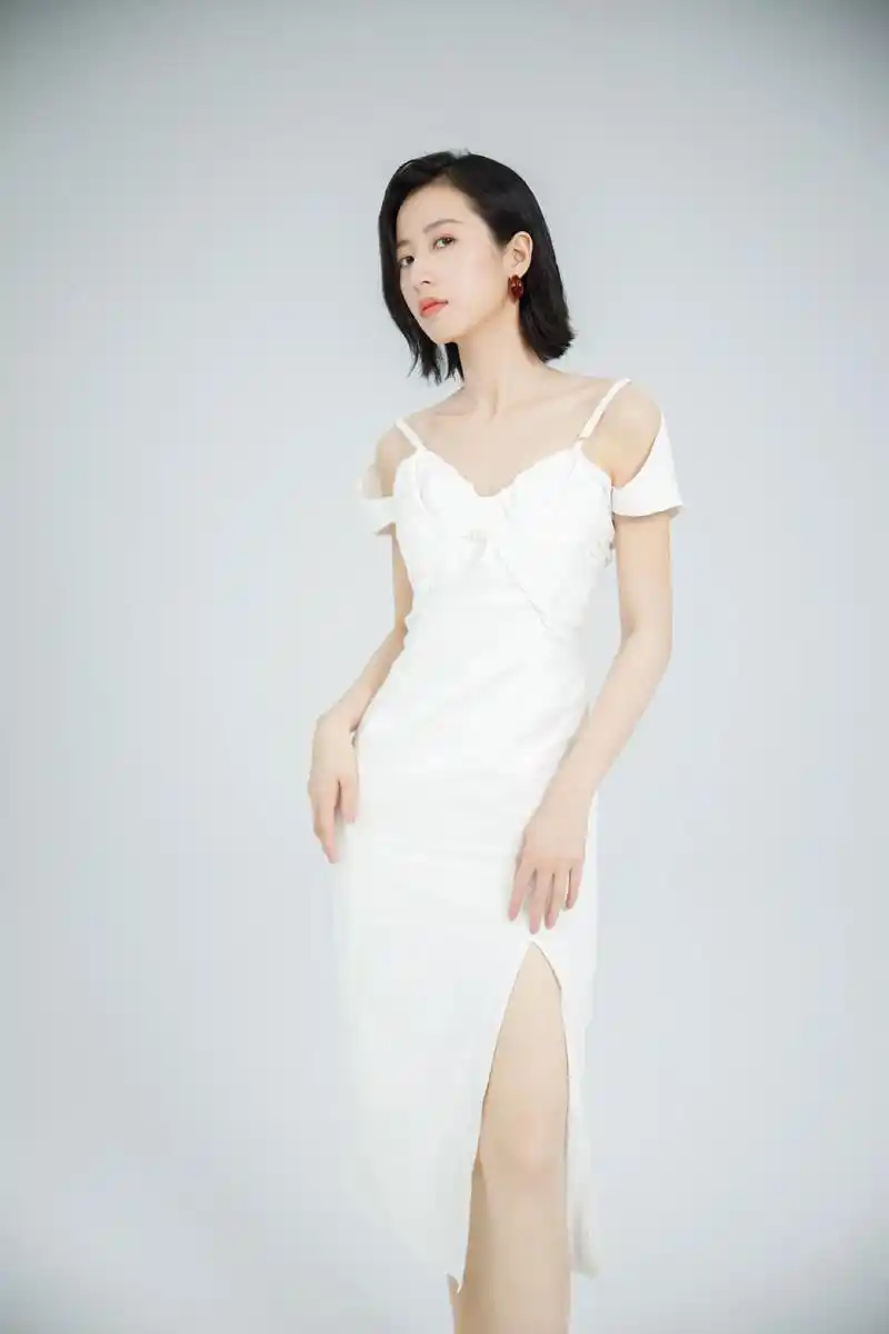 精美图集|美艳动人周雨彤