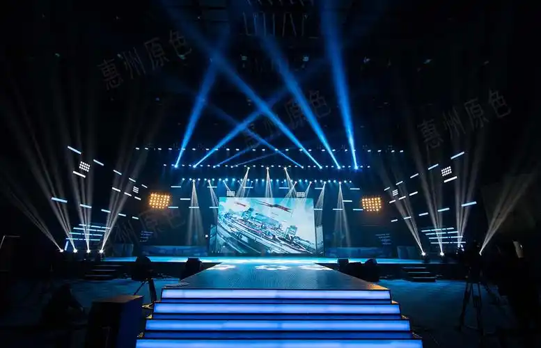 舞台效果图及现场布置