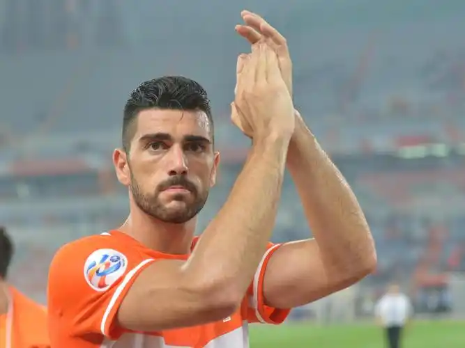 回顾佩莱山东鲁能生涯 共打进64球足协杯夺冠完美谢幕