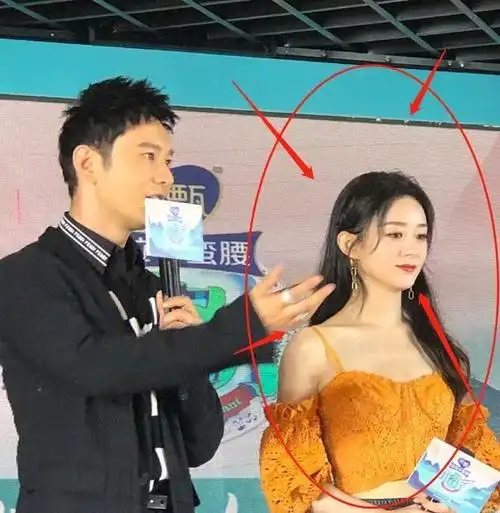 赵丽颖才是真正的"生图杀手",当她和黄晓明同框,皮肤白到发光_鼻子