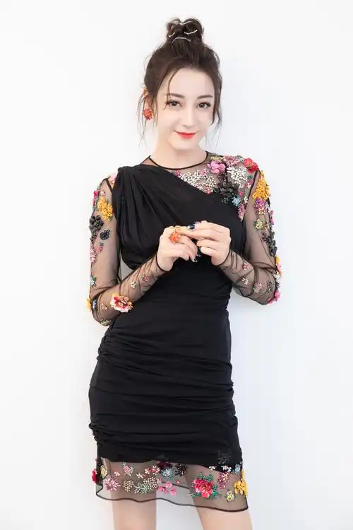 求迪丽热巴超仙美图