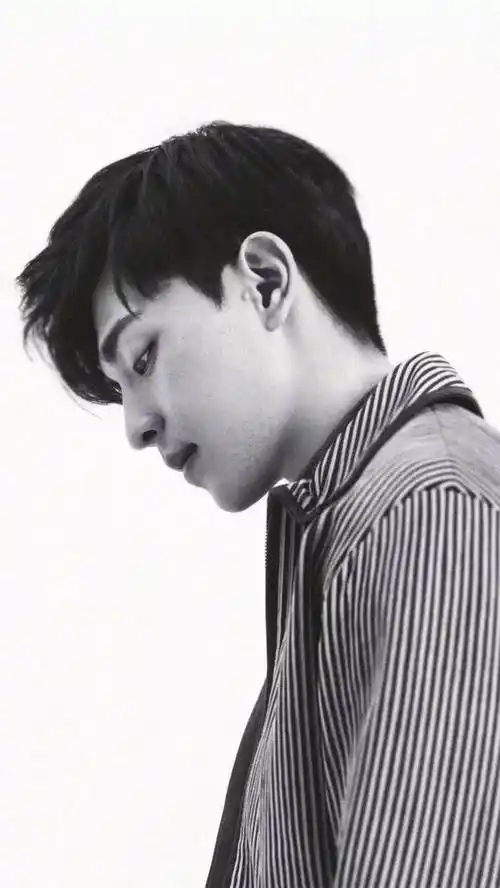 高清壁纸 | 邓伦手机壁纸