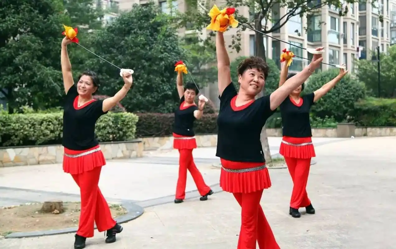 大妈跳2小时广场舞回肠扭转270切除25厘米肠子