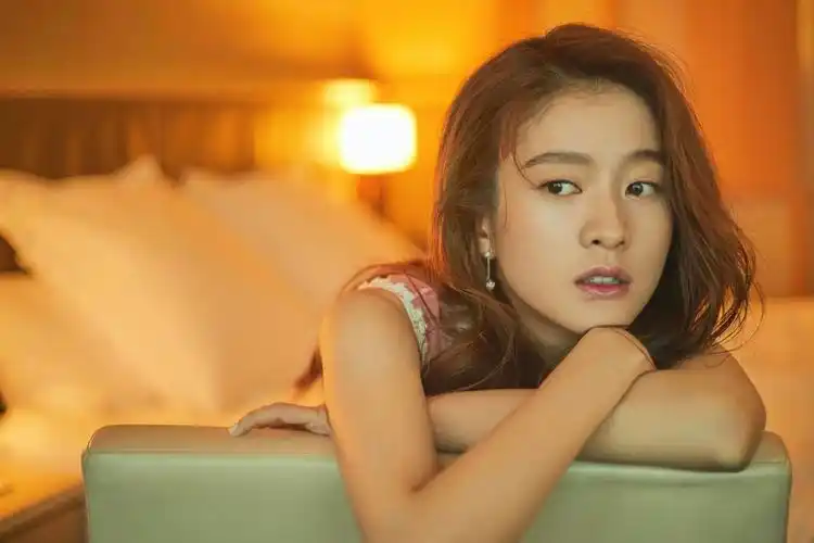 5k张雪迎17超高清壁纸