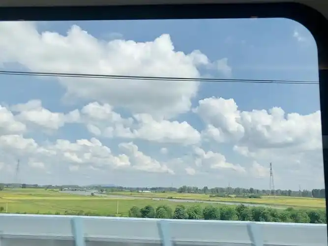 高铁上拍到的窗外