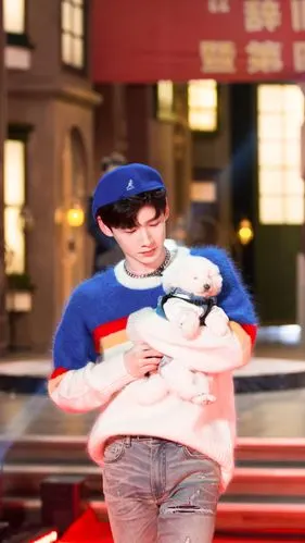 白敬亭 cr图片logo