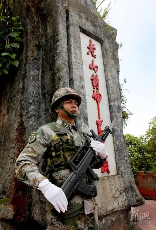 (转)[原创]实拍对越自卫反击战主战场:今日老山主峰