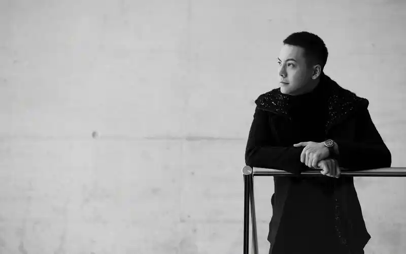 电脑壁纸 明星 大陆明星 正能量男孩陈伟霆帅气写真