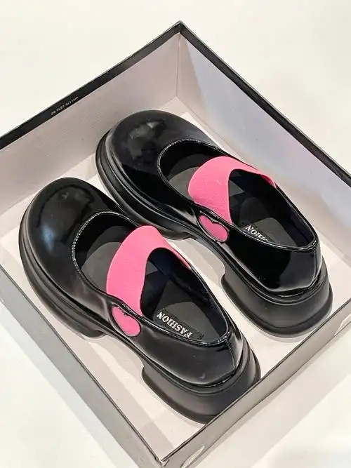 玫粉色小皮鞋这也太个性了吧60