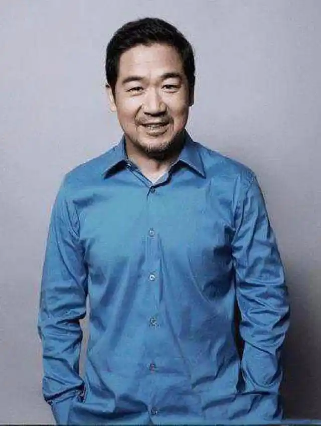 在歌坛的地位不言而喻,他不仅是著名的音乐人,刘欢还是对外经贸大学