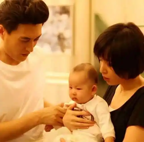 老干部靳东从半路出家到实力派男神他都经历了什么