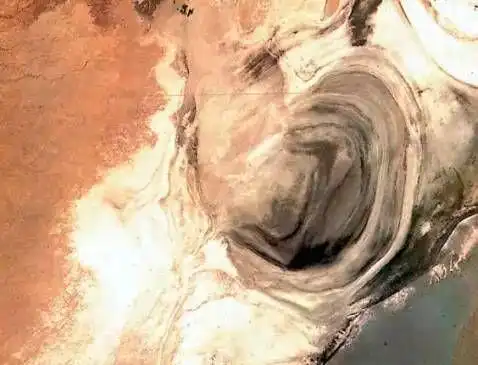 "地球之耳"——罗布泊