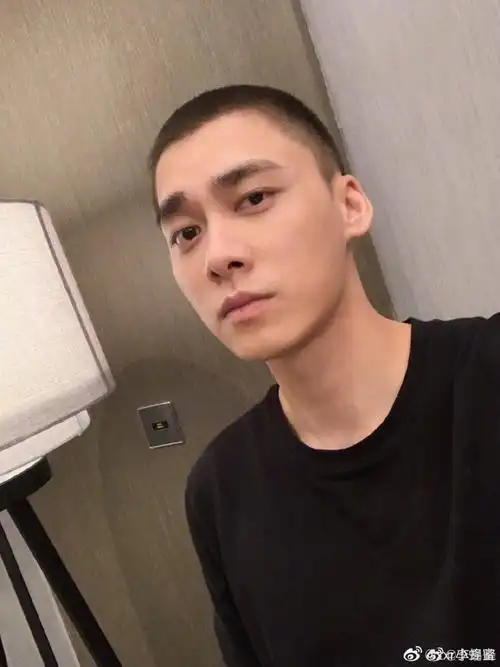 寸头是检验帅哥的唯一标准,你觉得谁最帅 zt