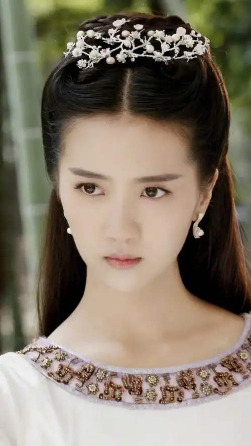 择天记-莫雨-许龄月饰